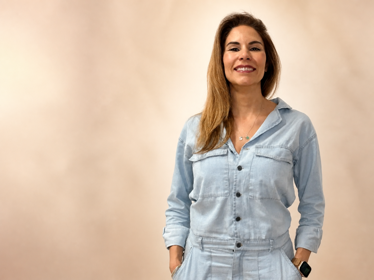 Dra. Jaquelin Quiroz, médica especialista en dermatología y estética